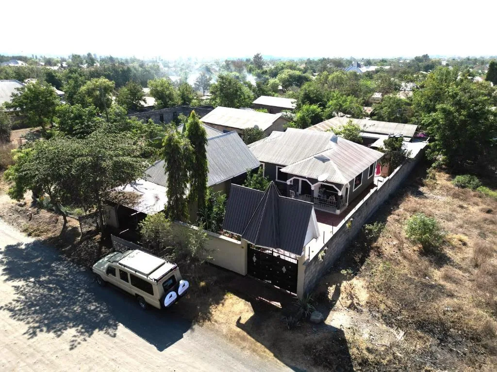 Catherine home near kilimanjaro international airport JRO, hotel in Moshi