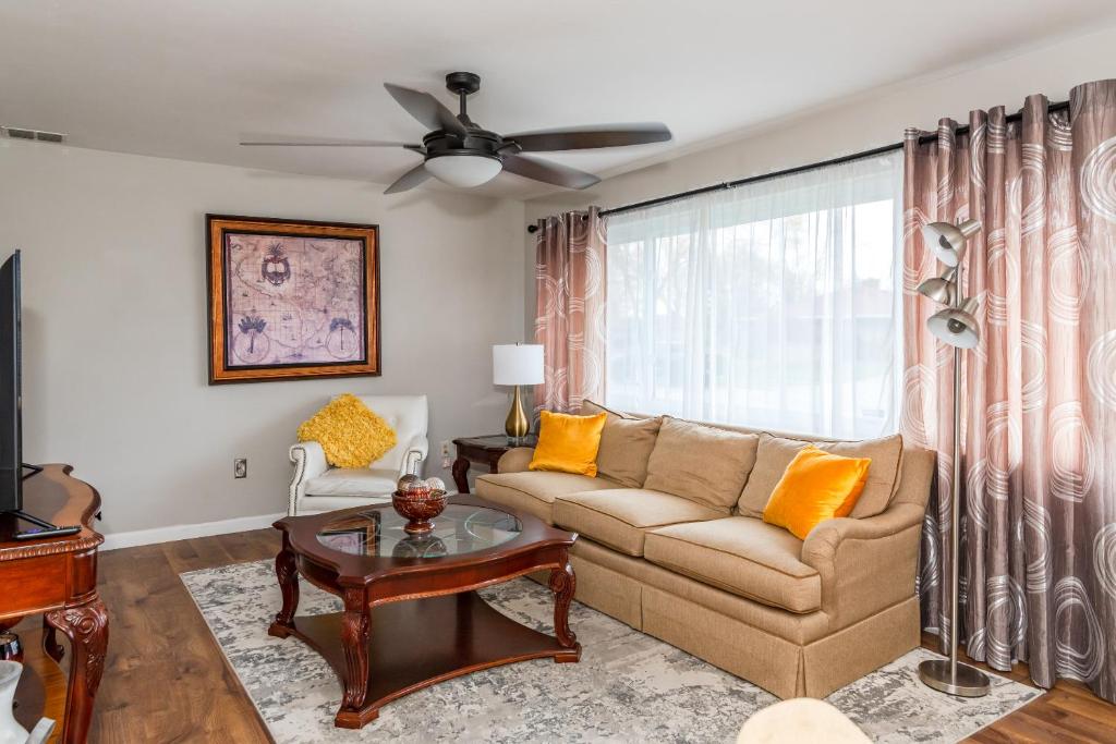 Stylish & Cozy 2br Home Great Location & Comfort, Kettering