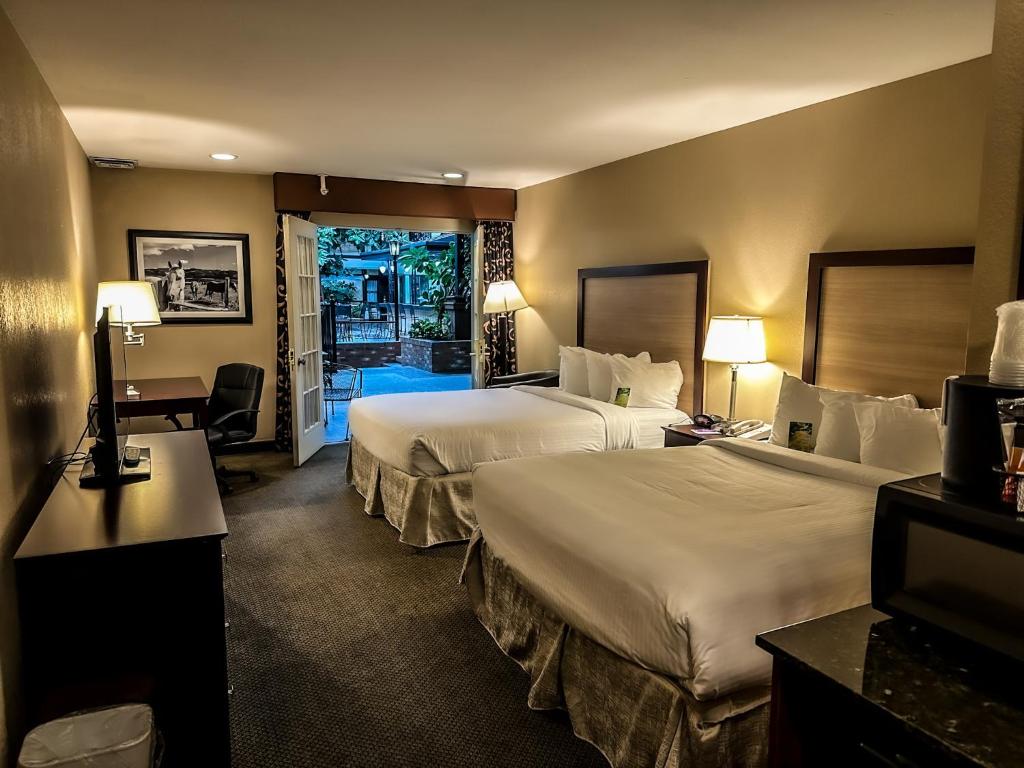 Heritage Inn