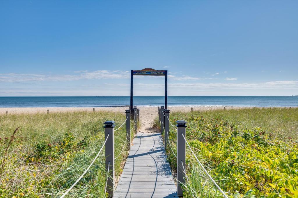 Beachfront 15 Condo on Old Orchard Beach, Old Orchard Beach