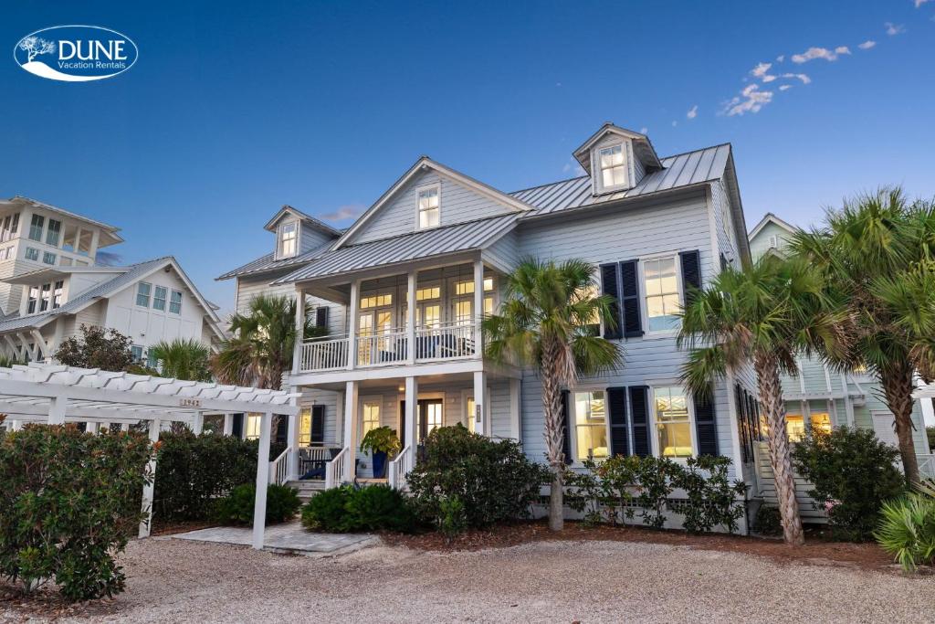 Gulf Front Views - All Decked Out Luxurious WaterColor Home - Steps to the Beach Club home, Santa Rosa Beach