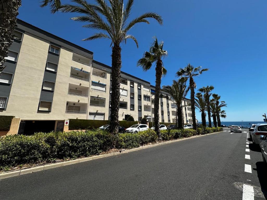 Punta Sol, Punta Prima