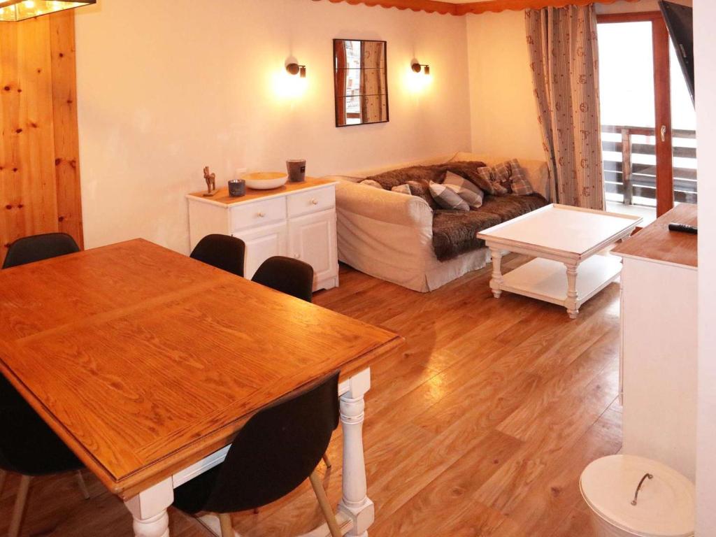 Appartement duplex 3 pièces 8 pers, piscine et sauna, ski aux pieds, animaux admis - FR-1-322-657 - 1