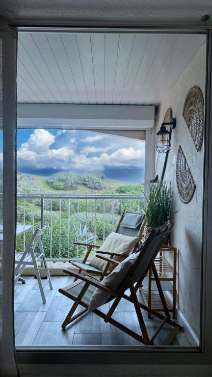 Belle vue mer, plage 90 m, parking, loggia, wifi., Cap d'Agde