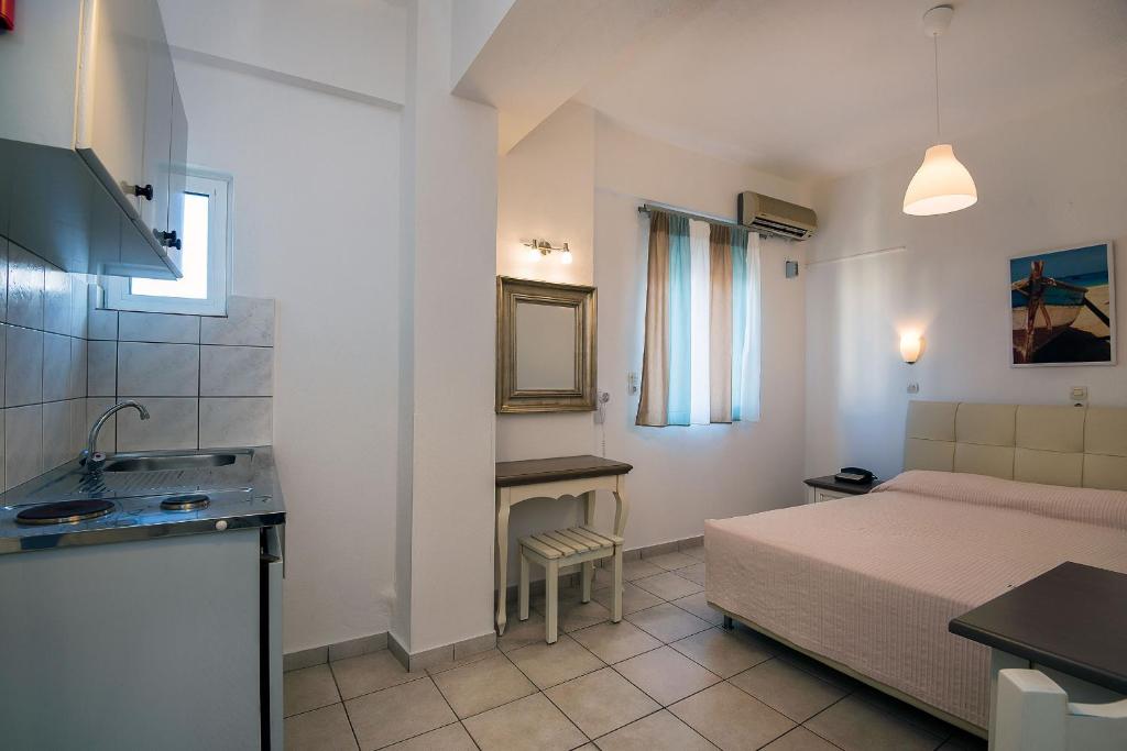 Diamond Apartments & Suites — Hotel rooms in Hersonissos