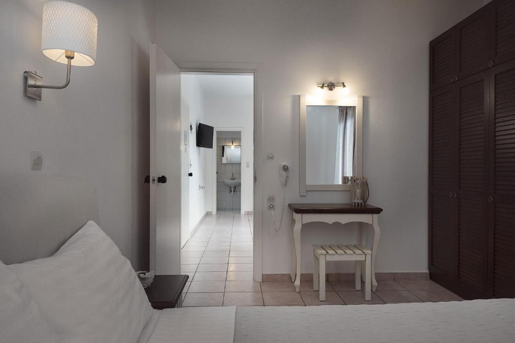 Diamond Apartments & Suites — Hotel rooms in Hersonissos