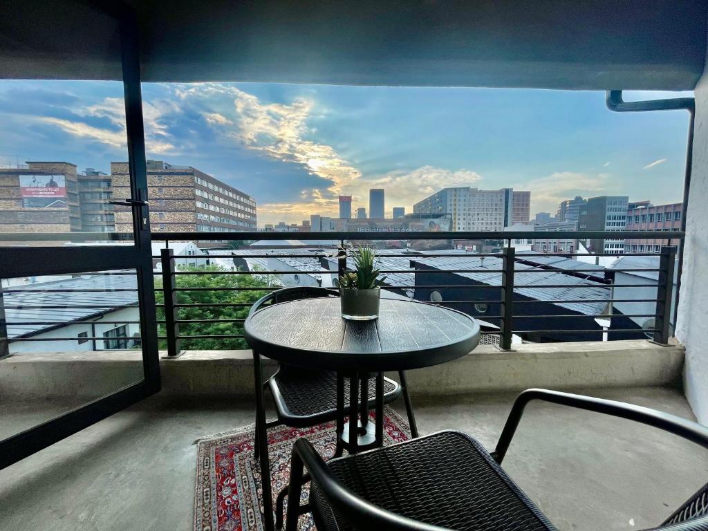 Work & Leisure Studio Apartment - CosyCityCraft, Johannesburg