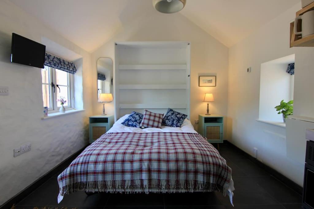 The Dairy, Little Haven photo 2