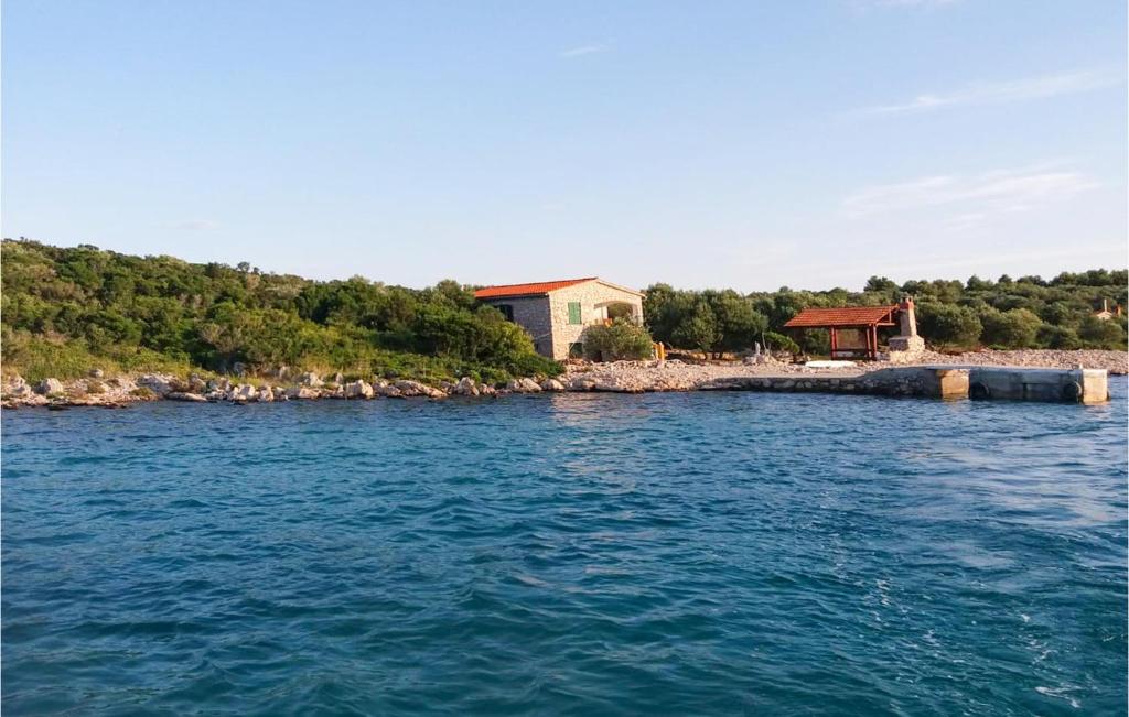 Amazing Home In Zizanj With Wifi, Otok Zizanj