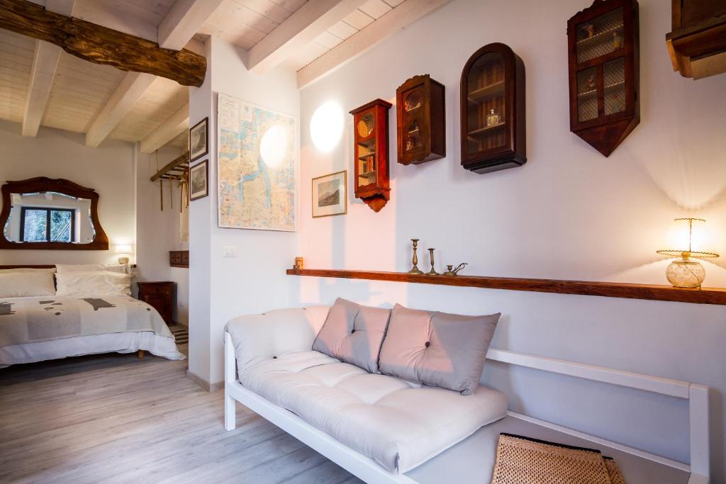 Le Casette Apartments - byMyHomeinComo photo