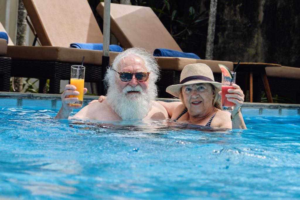 スイミングプール