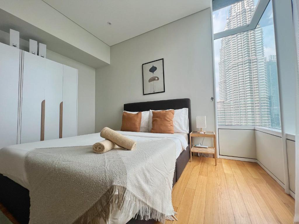 Sky Suites Charming 3BR Suite KLCC View, Kuala Lumpur