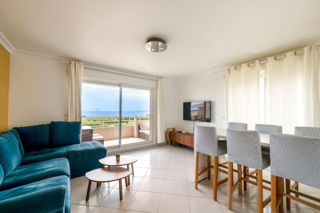 Modern Beachfront family apartment with pool - 1