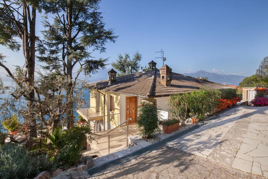 Villa Vista Lago With Pool - 2