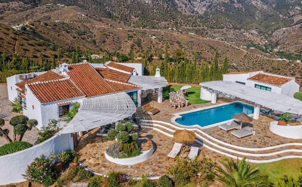 Casa Wils, Canillas de Aceituno