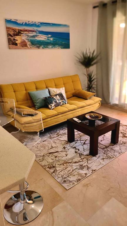 Marina Casares Beachside Apartment - 5