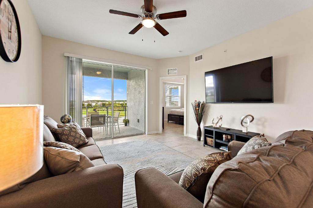 Triple Header Storey Lake By Shine Villas #700, Kissimmee