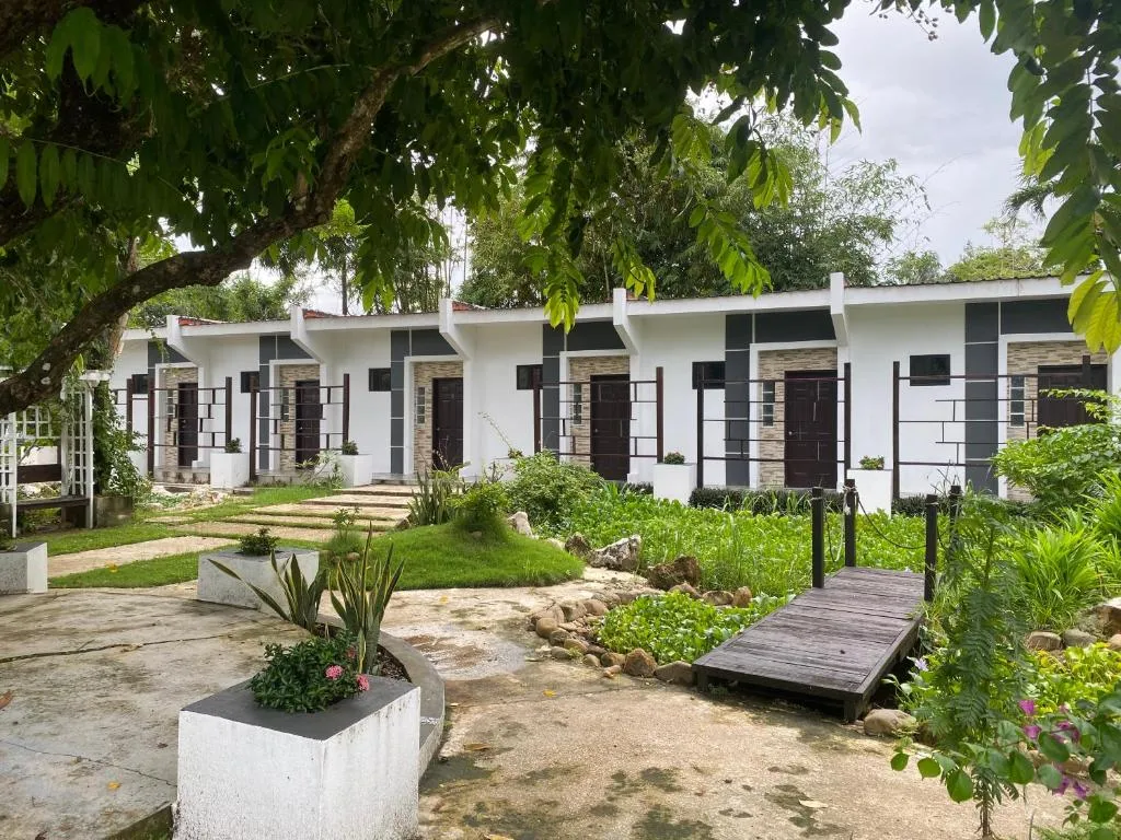 Joyce Garden Hotel，位于Tropical Park的酒店