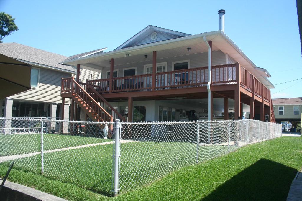 Camp Gator Unit #2, Barataria