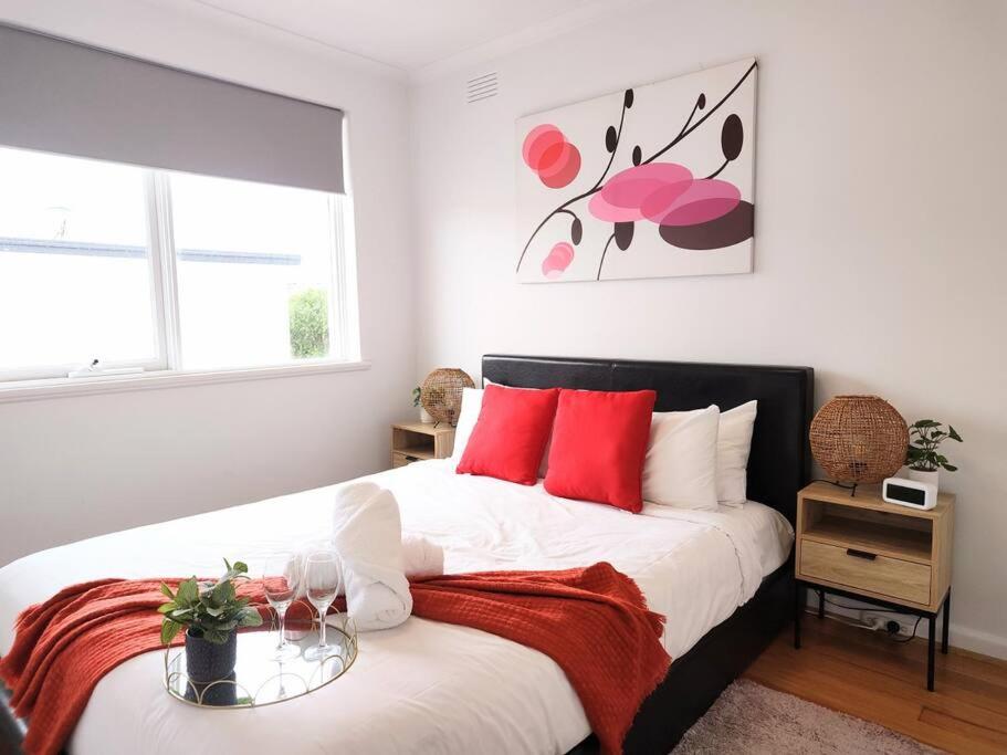 The Bright Gem on Grosvenor, Melbourne