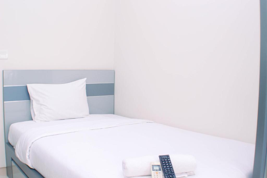 Good Deal and Comfy Studio Apartment Springlake Summarecon Bekasi By Travelio, Bekasi