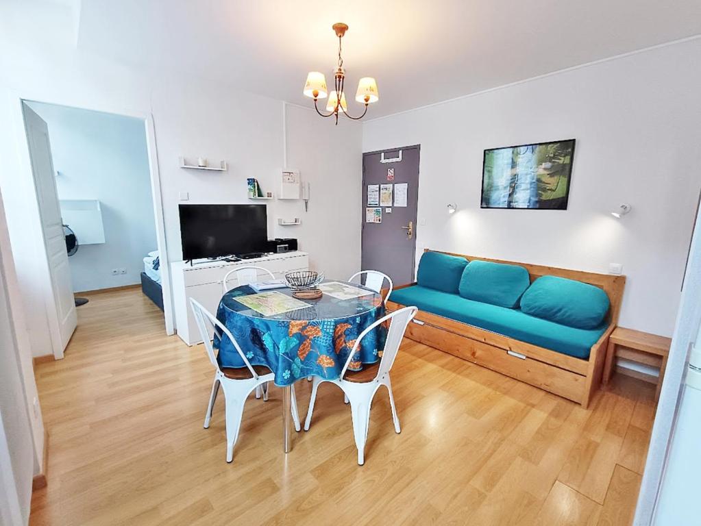 Val Montalban, T2 wifi, 4 pers, ascenseur, casier à ski, Luchon