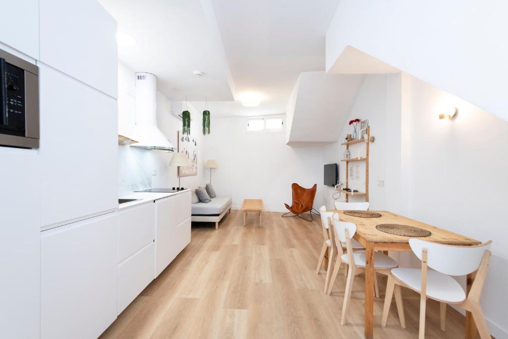 Duplex Victoria by Dossan, Malaga