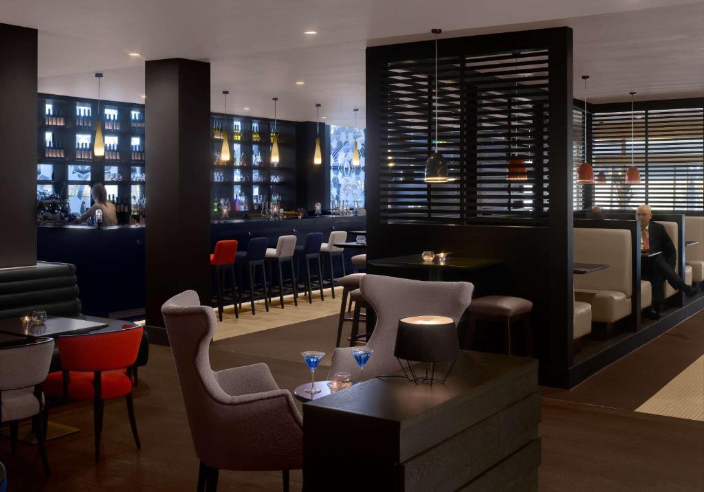 Bar/lounge