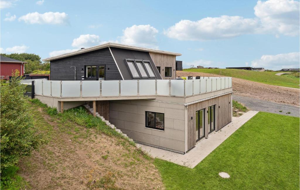 Beautiful Home In Spøttrup With Wifi, Lihme