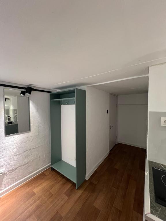 Mirotadze H5, Tbilisi