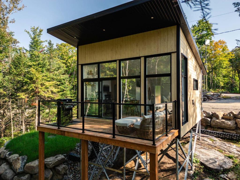 Chalet MonVue - Serenity in the Heart of Nature, Sainte Béatrix