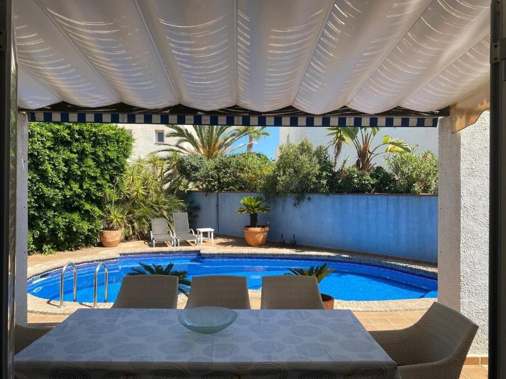 Mojacar Villa - Villa Caletta - 4 bedroom - sleeps 8 - R954 - 2