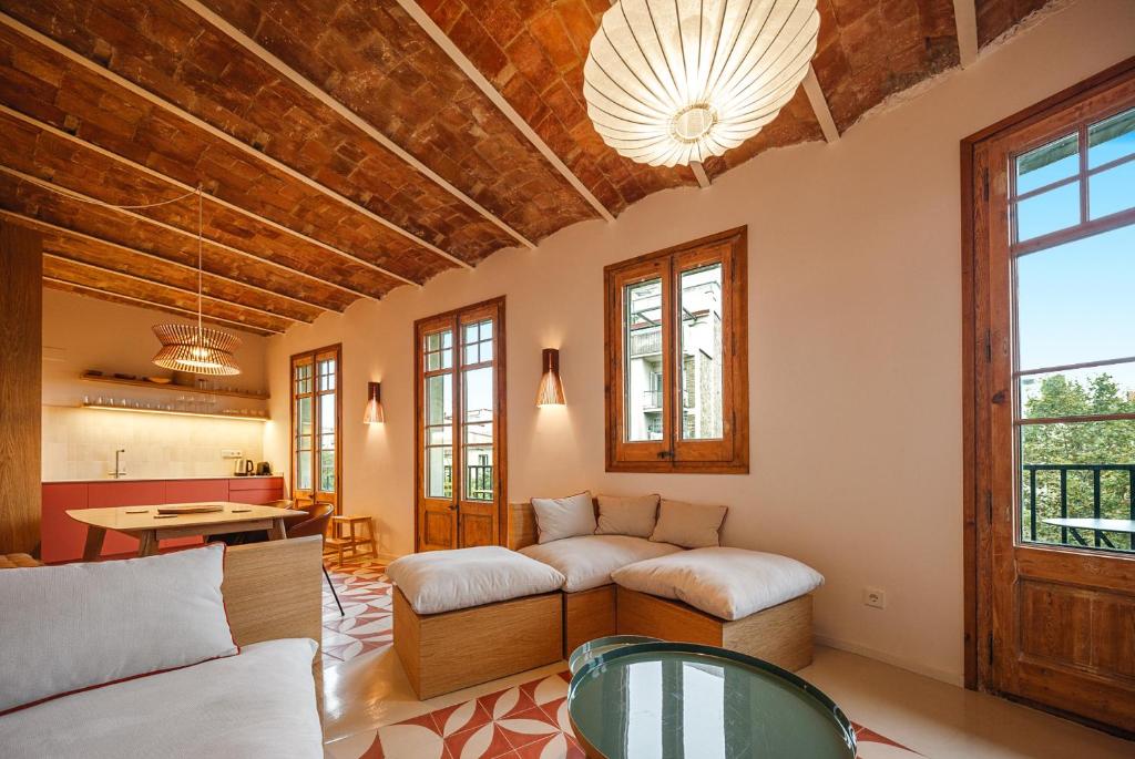 42par1049 - Super Bright 3BR in Sant Antoni, Barcelona