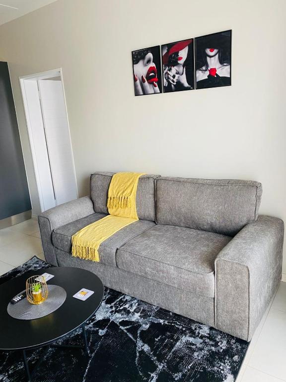 Elegance & Simplicity, Midrand