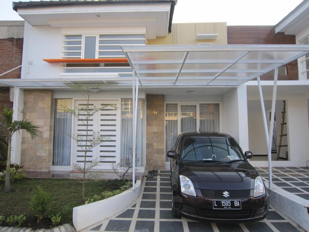 Villa Matahari Batu — Hotel in Malang