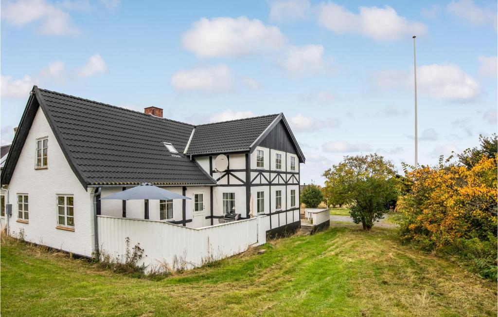Beautiful Home In Allinge With Wifi, Allinge