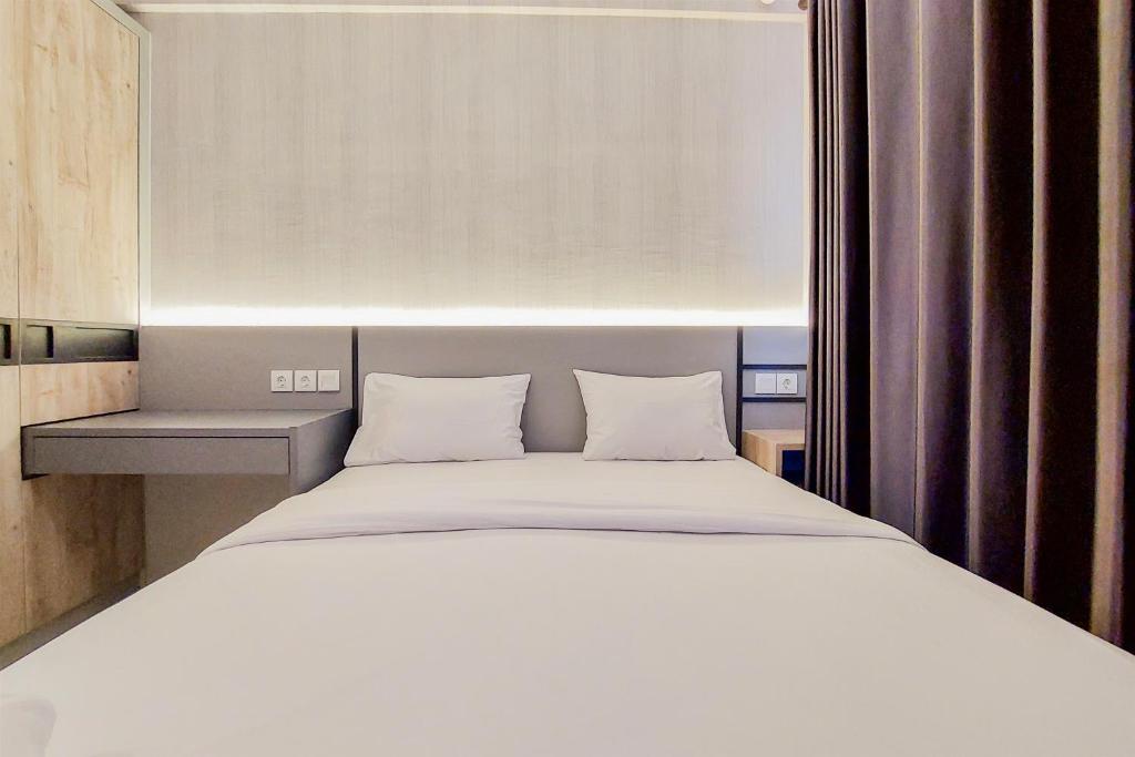 Restful and Best Choice Studio Sky House BSD Apartment By Travelio, Tangerang