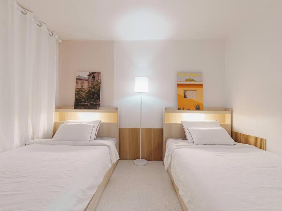 #3 beds, 2 rooms #netflix Dongdaemun Lemon House, Soul