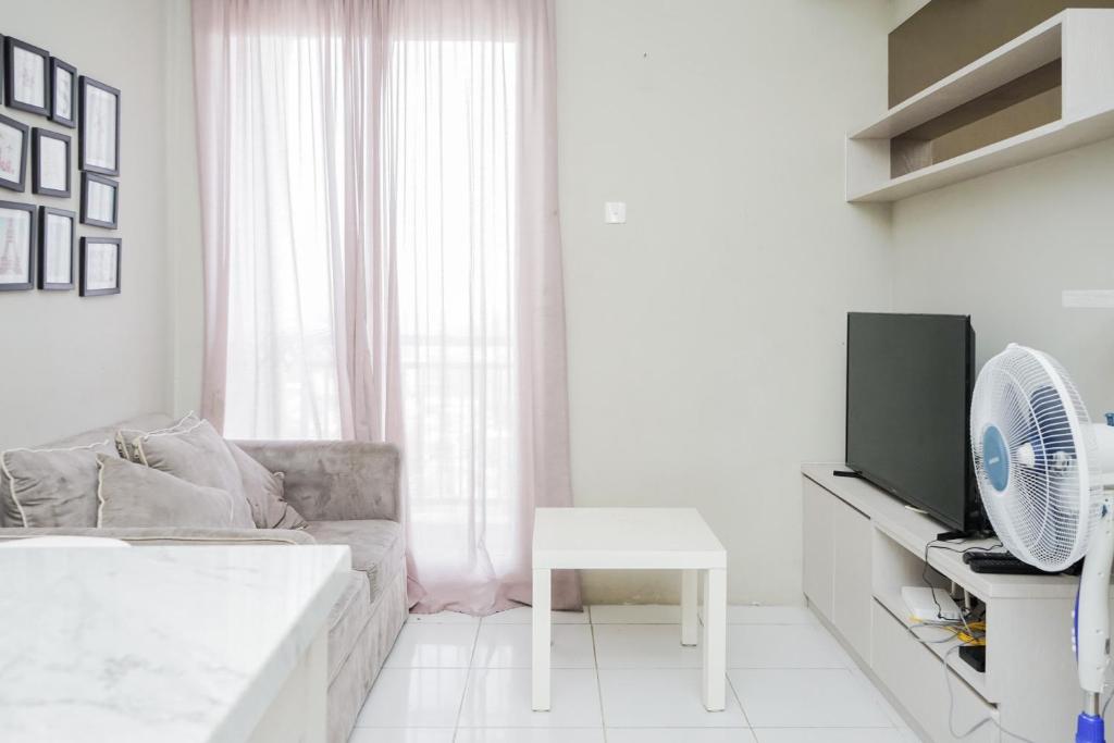 Homey 2BR at Akasa Pure Living BSD By Travelio 전경