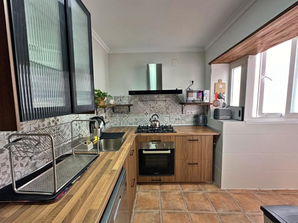 3 bedroom Private Home Cómpeta Free Parking - 3