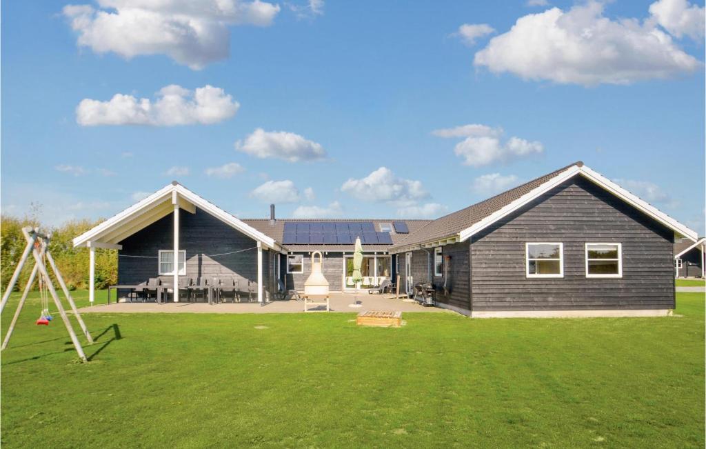 Stunning Home In Idestrup With Wifi, Marielyst