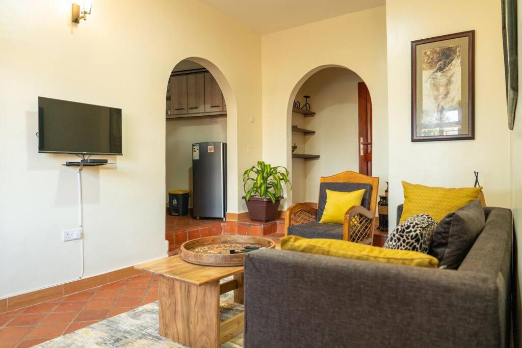 Jjaja's Avocado Grove - Fenne, Kampala