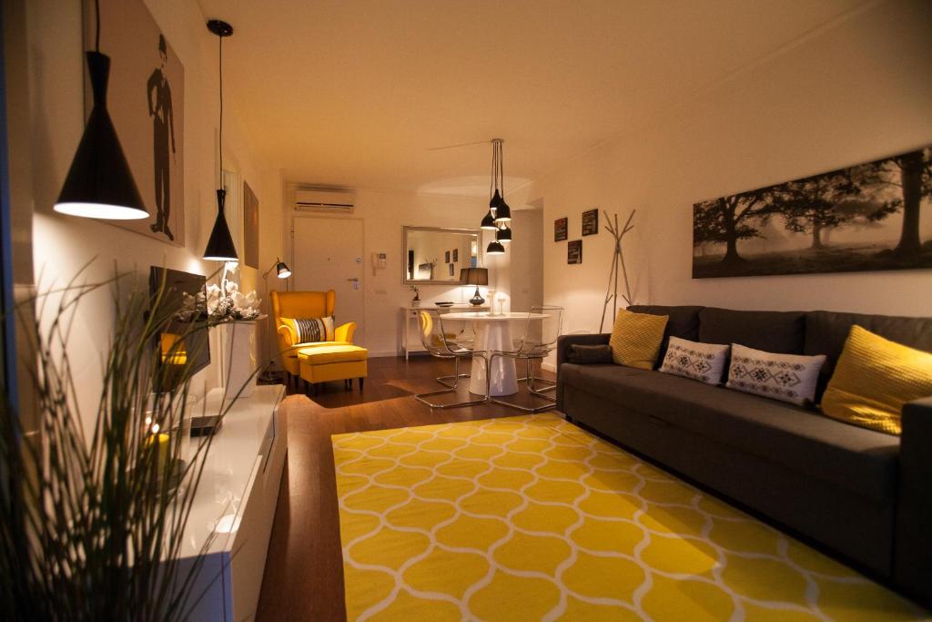Charming Apartment with Terrace and Pool in Lisbon photo