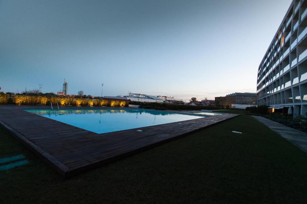 Charming Apartment with Terrace and Pool in Lisbon photo