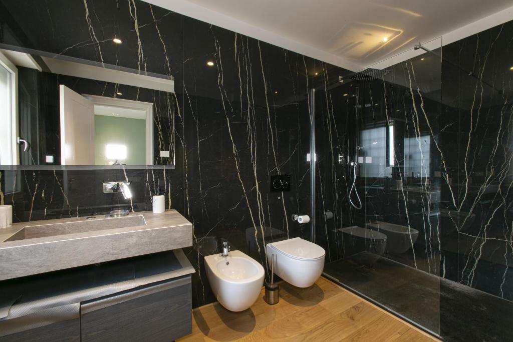 Luxe Vatican Penthouse - 4