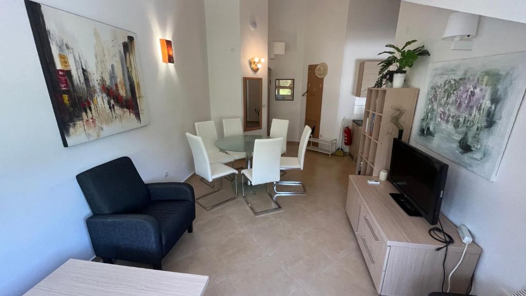 Apartment Djenovici, Norwegian Village c1s8, Đenovići