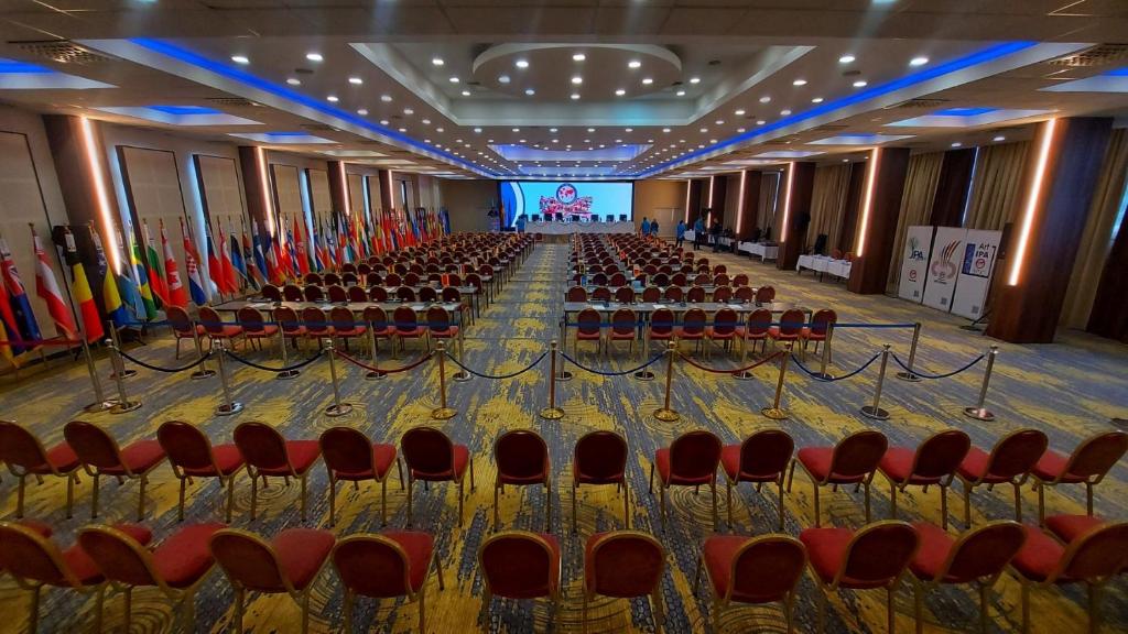 Tárgyalóterem/bálterem