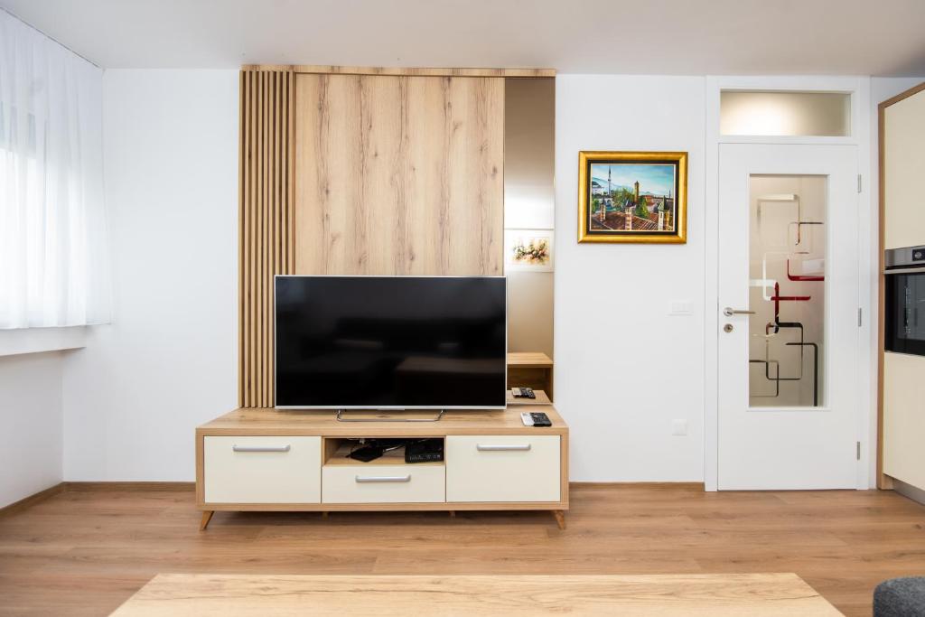 Lelas Apartments - free parking - 4