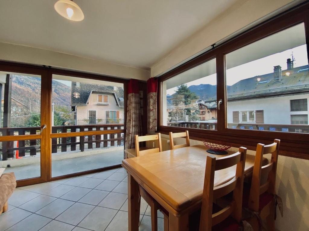Appartement T2 avec balcon au centre de Samoëns - FR-1-624-44 - 1