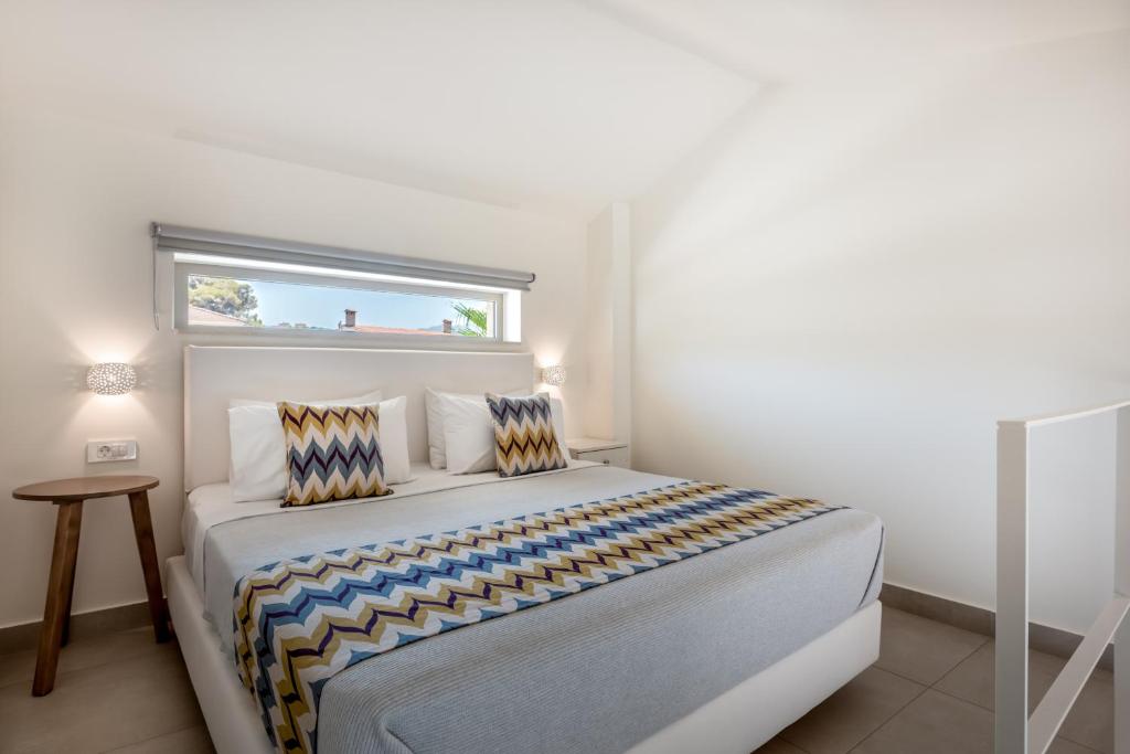 Aloe Boutique Hotel & Suites - adults only — Pokoje in Pláka